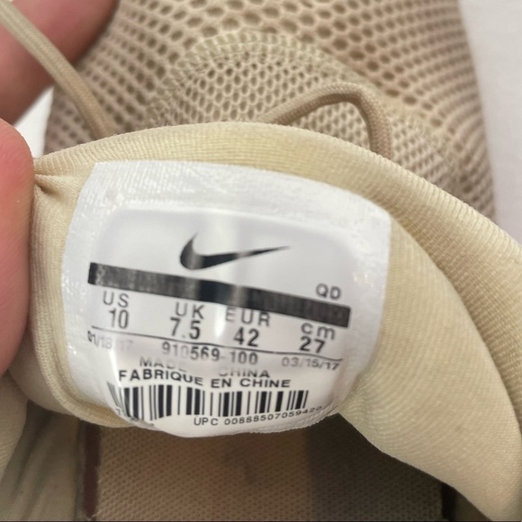 Nike Woman’s Presto Fly Oatmeal Sneaker Size‎ 10 - Picture 8 of 9